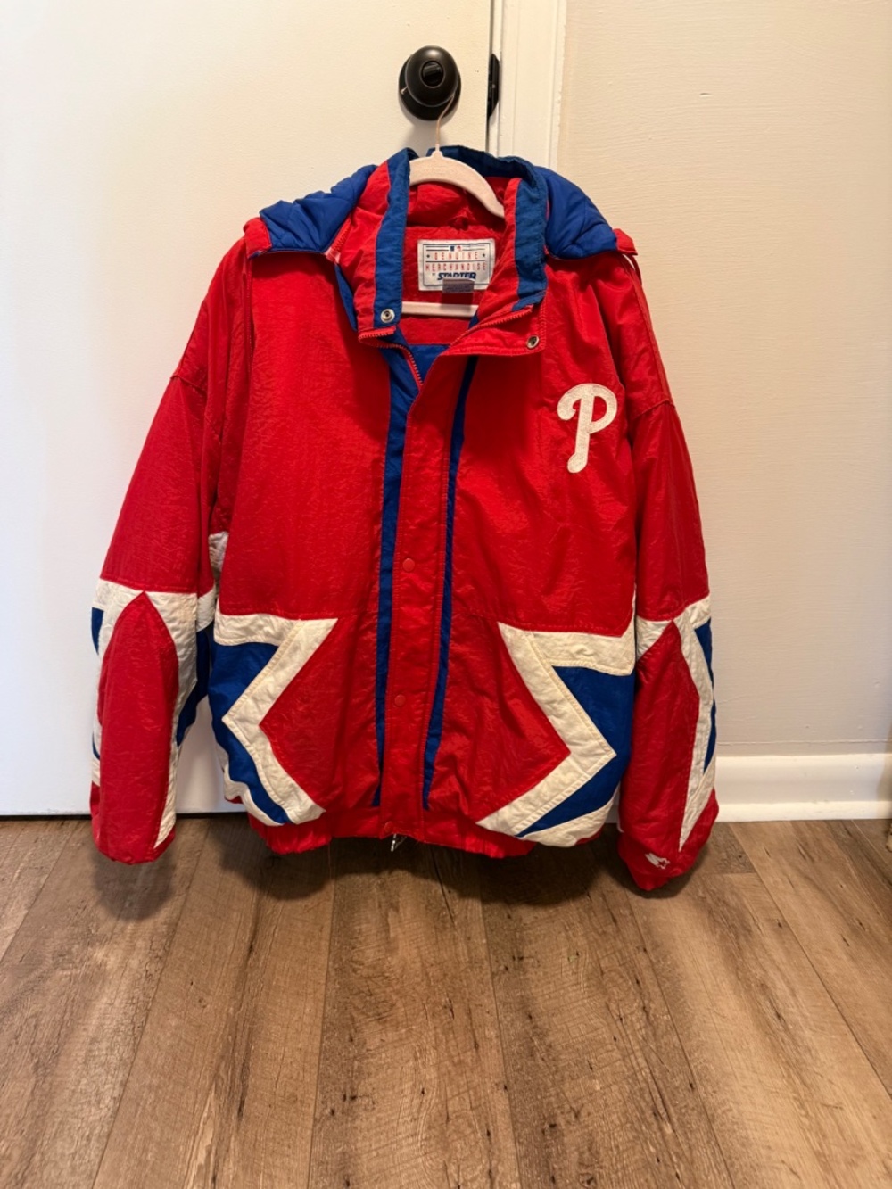 Vintage Phillies starter jacket - Picture 3 of 8